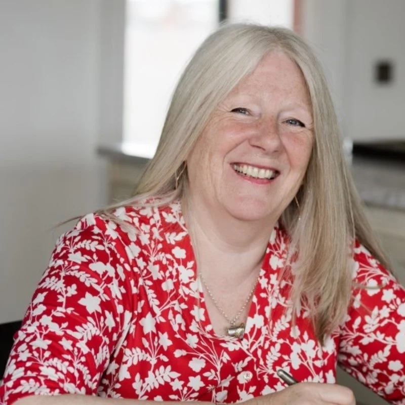 Maria Iliffe Wood Headshot